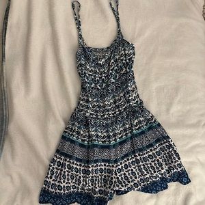 size small hollister summer romper ☀️💙🦋